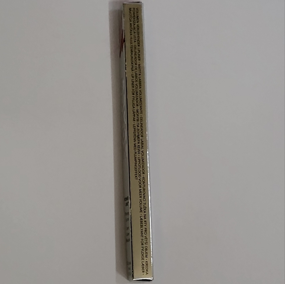 Buxom Power Line Plumping Lip Liner - Real Red - Picture 4 of 7